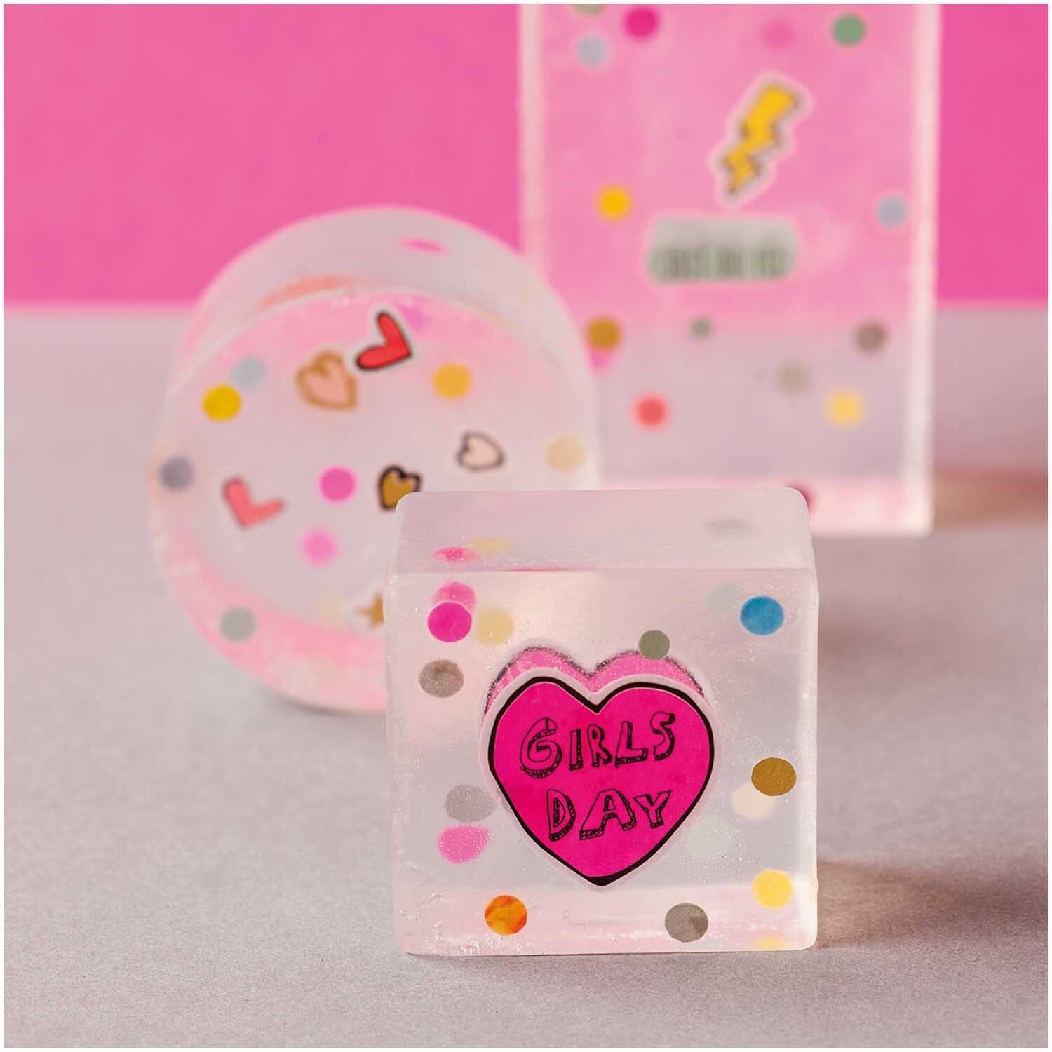 Transparente Seifenbasis Nahaufnahme lichtdurchlässig